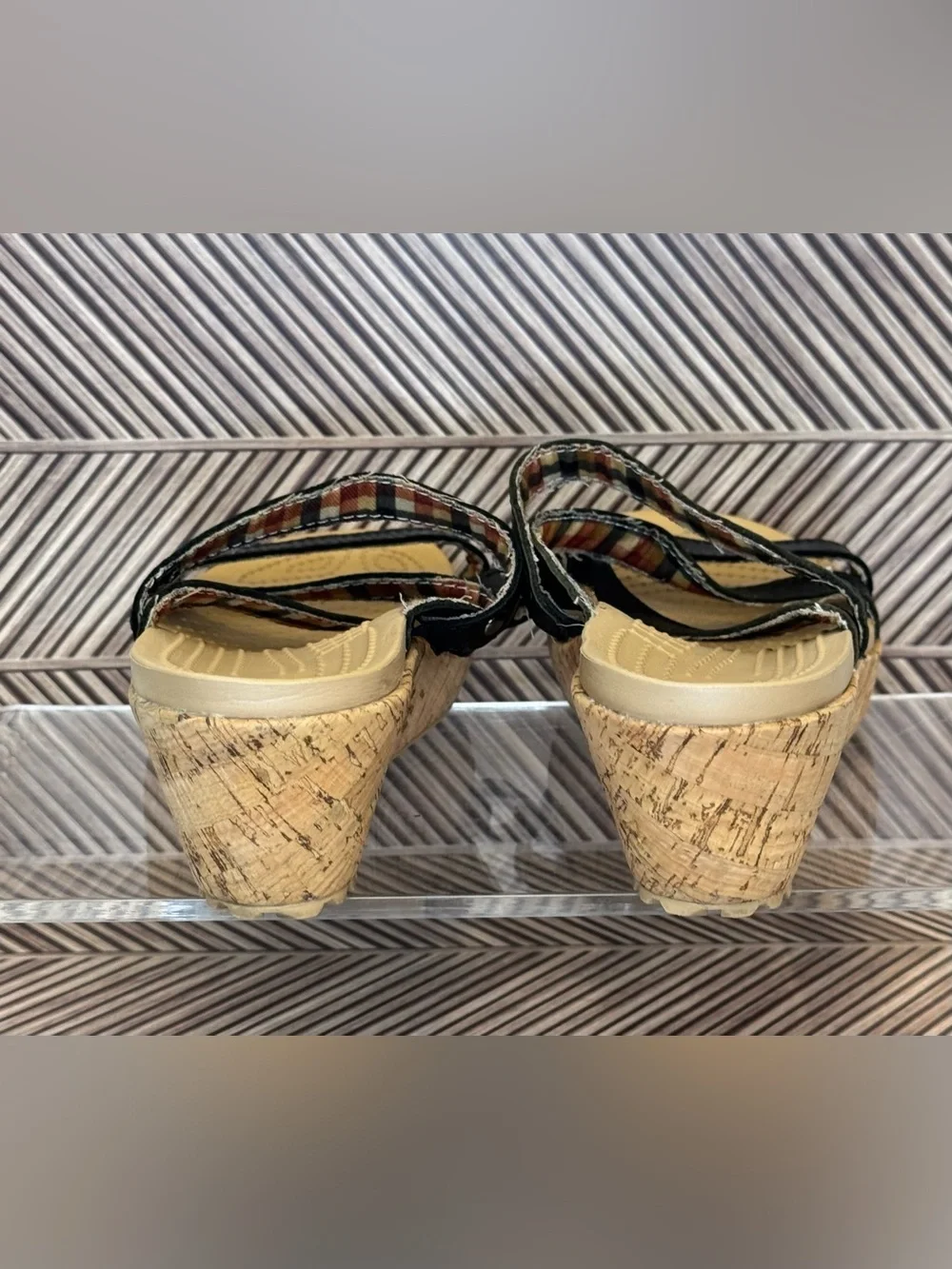 CROCS A-Leigh Mini Wedge Sandal Black Leather straps Cork Wrapped Platform